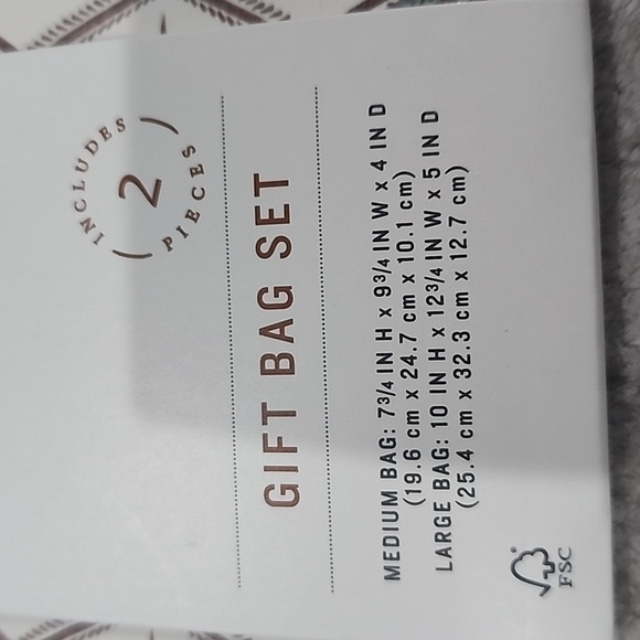NWT Hearth & Hand Gift Bag Set - Picture 3 of 3